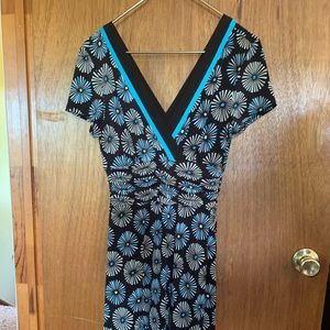 Retro floral dress by Studio I Size 12 petite